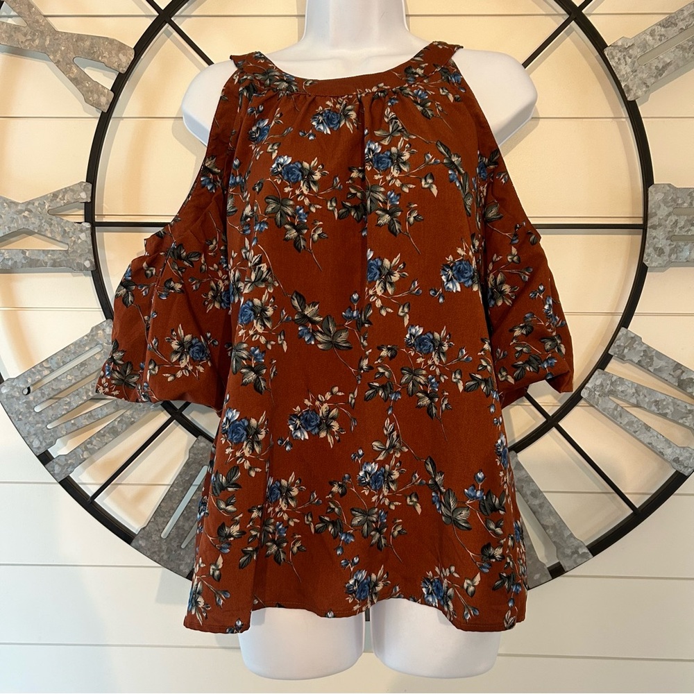 Entro Brown with Blue Floral Cold Shoulder Top